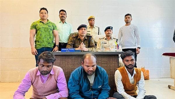 NewsAmbikapur@: उत्तरप्रदेश से गांजा लेने आए दो विक्रेता सहित तीन गिरफ्तार