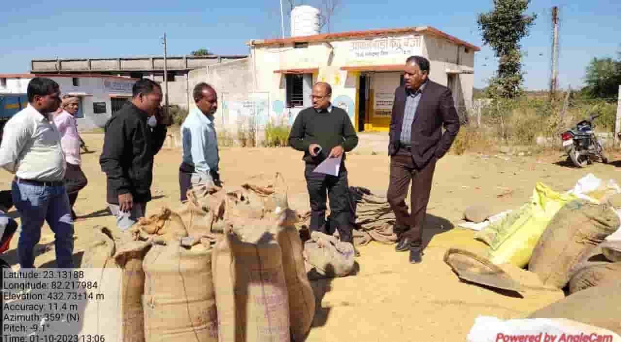 मनेन्द्रगढ़-चिरमिरी-भरतपुर जिले में 111 बोरा बदरा मिश्रित धान जब्त
