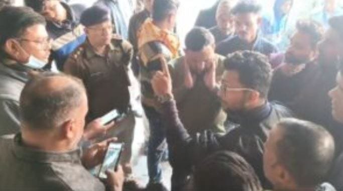 बिलासपुर: कुसुम प्लांट हादसा में चार की मौत, 50 50 लाख रुपए मुआवजा, सरकारी नौकरी, बच्चों का परवरिश की मांग को लेकर बवाल…