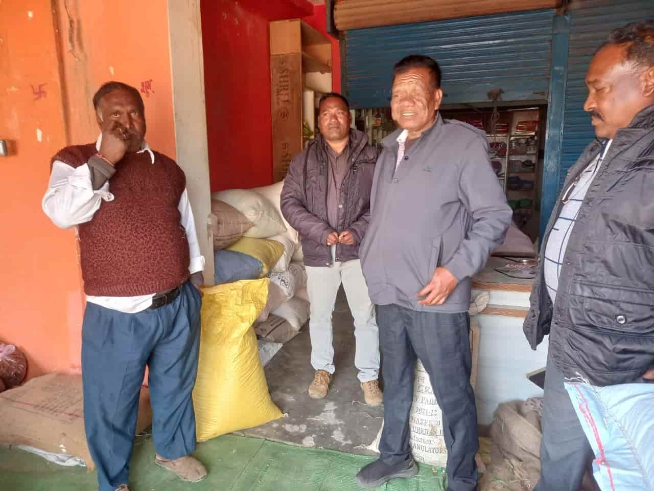 अवैध धान भण्डारण में जिला प्रशासन की बड़ी छापेमार कार्यवाही, अलग-अलग स्थानों से लगभग 1940 बोरी धान किया गया जब्त