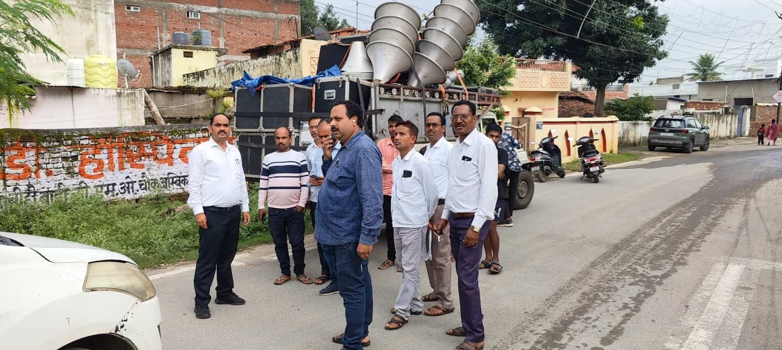 DJ Pratibandh : 15 से ज्यादा डीजे संचालकों तक पहुंची सरगुजा प्रशासनिक टीम, कोलाहल नियंत्रण अधिनियम सहित विभिन्न नियमों के तहत सरगुजा जिले में हुई सबसे बड़ी कार्रवाई