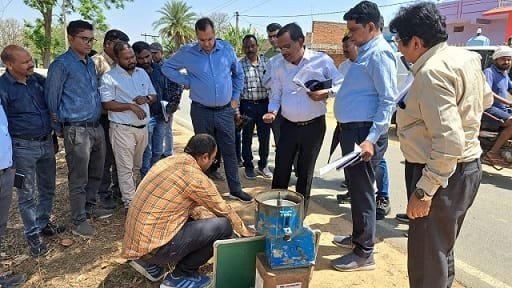 सड़कों के गुणवत्तापूर्ण निर्माण, संधारण, और मरम्मत कार्यों पर दिए आवश्यक दिशा-निर्देश