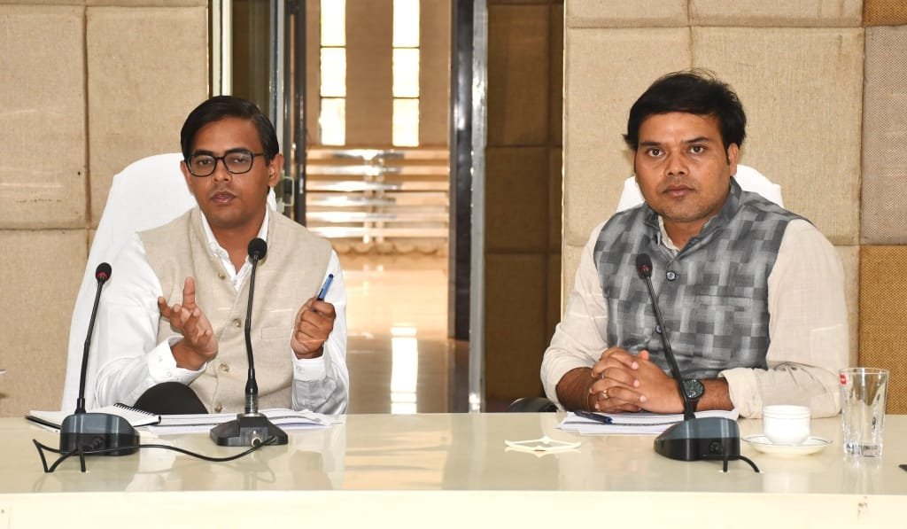 उपायुक्त की अध्यक्षता में जिला स्तरीय अधिकारियों की बैठक सम्पन्न विशेष पिछड़ी जनजातियों की समाजिक और आर्थिक विकास का आधार बनेगा प्रधानमंत्री जनमन योजना