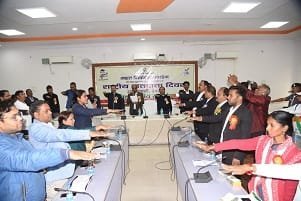 राष्ट्रीय मतदाता दिवस पर जिला स्तरीय कार्यक्रम, स्वीप में उत्कृष्ट कार्य करने वाले बीएलओ एवं स्काउट गाइड को किया गया सम्मानित