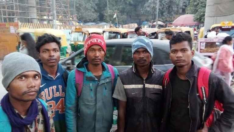AMBIKAPUR : प्रशासन की बड़ी कार्यवाही मुस्तैदी से 24 घंटो के अंदर बंधक ग्रामीणों को सही सलामत ला रही वापस, पढ़े पूरी ख़बर