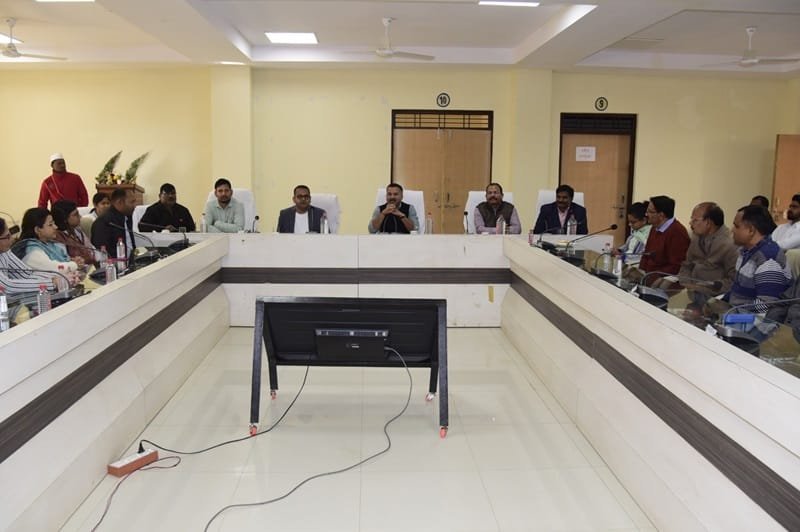 कलेक्टर श्री विलास भोसकर ने अधिकारी-कर्मचारियों को दी नववर्ष की बधाई व शुभकामनाएं