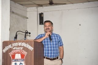 10वीं और 12वीं में जाने वाले बच्चों के लिए उत्कर्ष क्लासेस 1 अप्रैल से होगी शुरू, अग्रिम तैयारी के जरिए बोर्ड में बेहतर रिजल्ट का प्रयास
