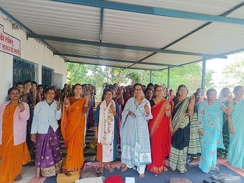 “महिलाओं ने ठाना है शत-प्रतिशत मतदान कराना है“, बिहान महिला समूह ने रैली निकालकर दिया मतदान जरूर करने का संदेश