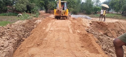 नकना से पहाड़पारा आवागमन मार्ग सुचारू रूप से चालू, पूर्व में किया जा चुका क्षति सुधार