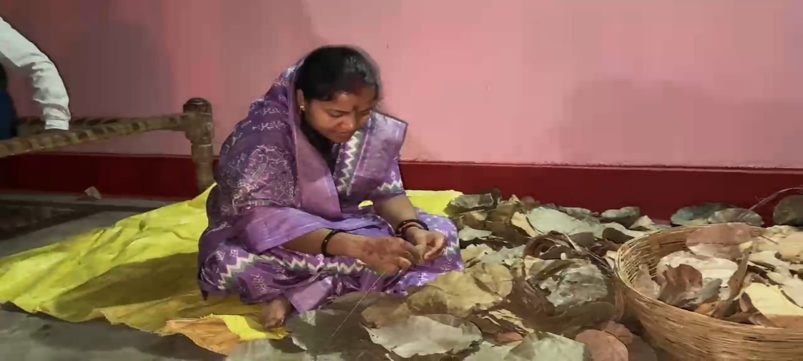 सूरजपुर ब्रेकिंग- मंत्री लक्ष्मी राजवाड़े का दिखा अलग अंदाज....