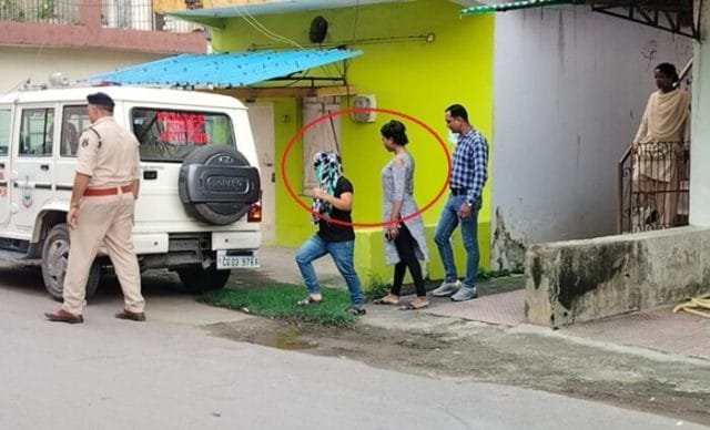 Sex Racket : किराए के मकान में चल रहा था देह व्यापार, दो युवती सहित तीन गिरफ्तार, पड़े पूरी खबर