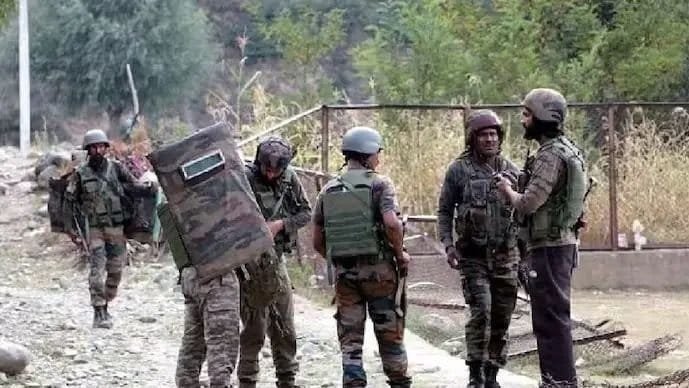 जम्मू कश्मीर के बांदीपोरा में सुरक्षाबलों को मिली बड़ी सफलता, एनकाउंटर में लश्कर आतंकी अल्ताफ लाली को किया ढेर
